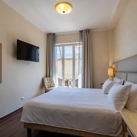 Palace 4*