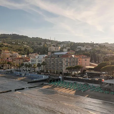 Palace Diano Marina