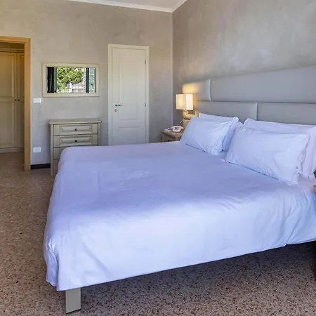 Szálloda Palace Diano Marina