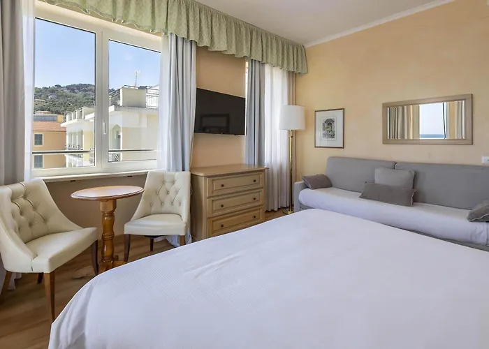 Palace Diano Marina