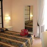 Palace 4*