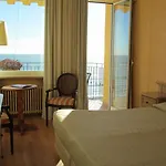 Palace Ντιάνο Μαρίνα
