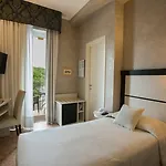 فندق Palace 4*