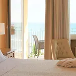 Отель Palace 4*