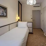 Palace 4*