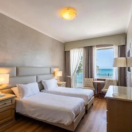 Palace 4* Diano Marina