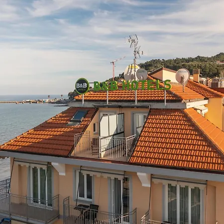 Palace Hotel Diano Marina