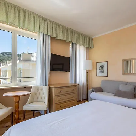 Palace Hotel Diano Marina