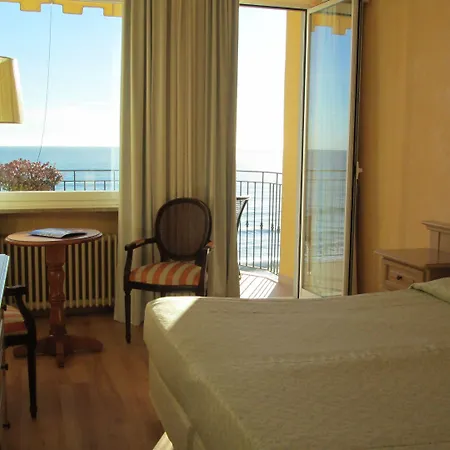 Palace Diano Marina