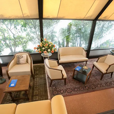 Palace Hotell
