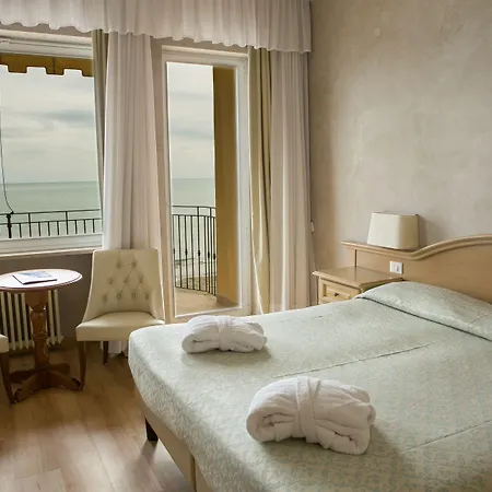 Palace Hotell