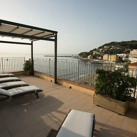 Palace Hotel Diano Marina