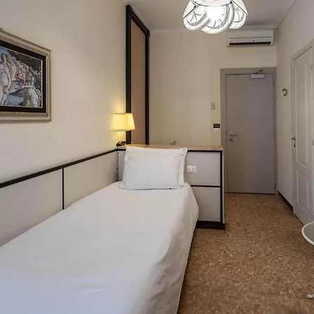 Palace 4*