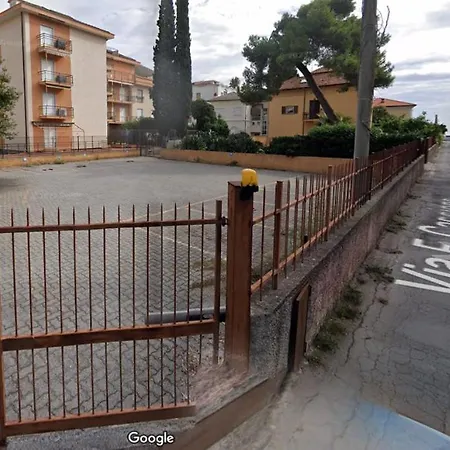Palace 4*