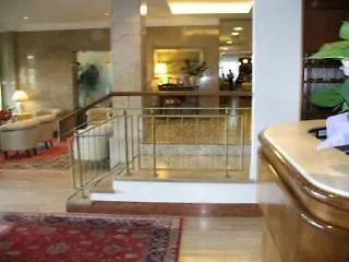 Palace מלון דיאנו מרינה