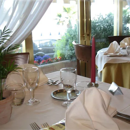 Palace Hotel Diano Marina